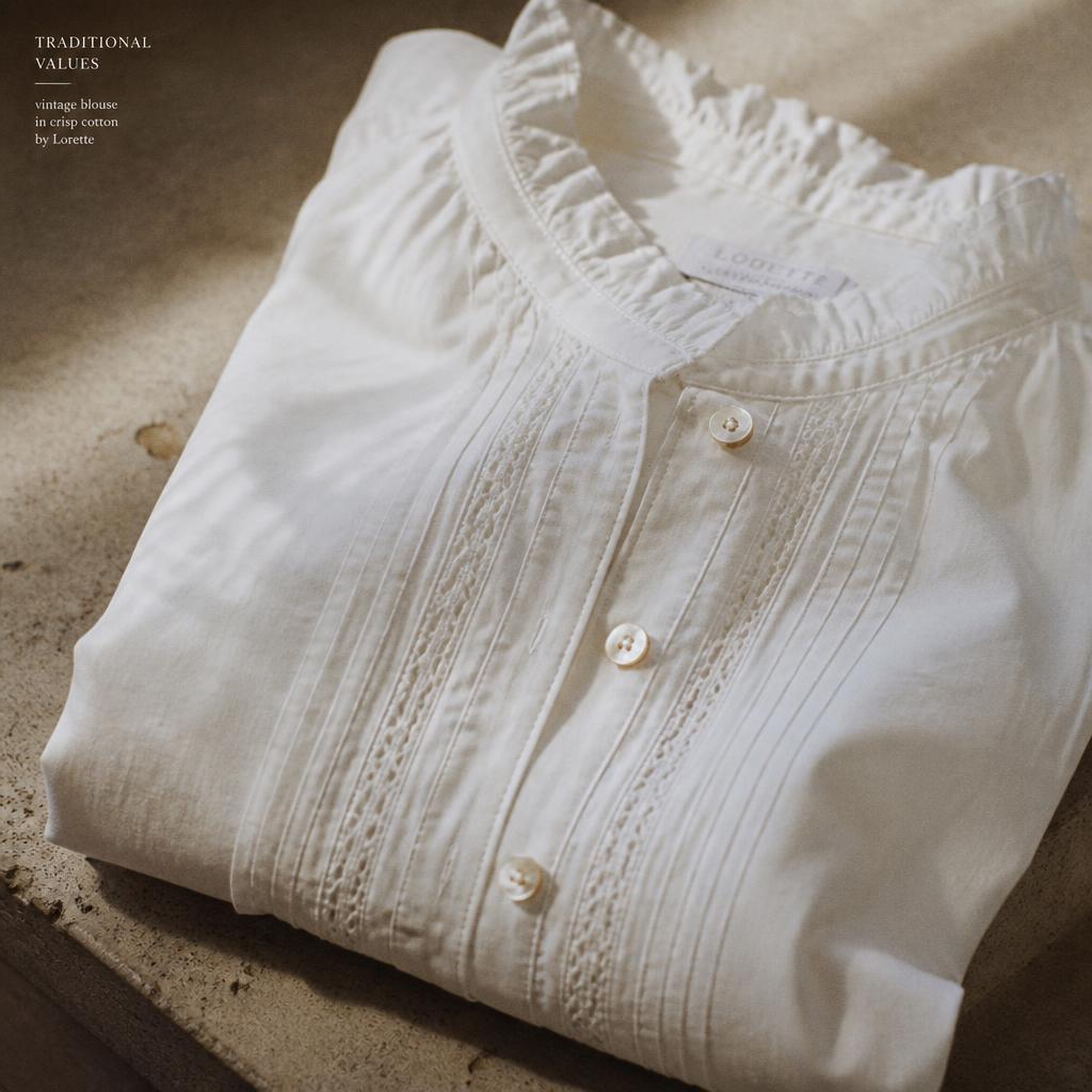 La chemise blanche femme : anatomie d'une pièce intemporelle